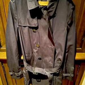 Burberry double breasted trench coat Men’s (med)